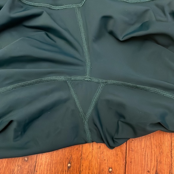 SOLD | Lululemon Wunder Under Leggings 25” - Picture 5 of 8